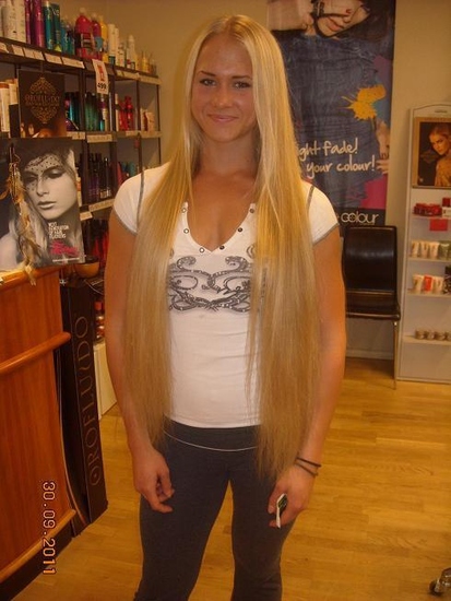 Gladiatorn Sarah Bäckman på Raw Hair By Adriana Kuhl :)